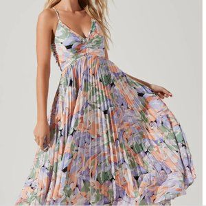 ASTR The Label Blythe Floral Plisse Dress